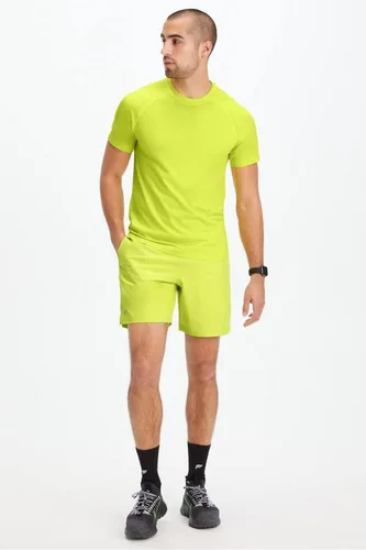 Vista 29 de Fabletics Camiseta The Training Day para hombre, rendimiento, correr, entrenamiento, gimnasio, transpirable, elástica en 4 direcciones