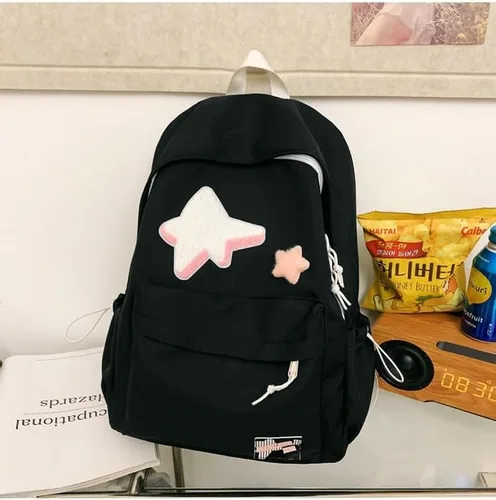 Vista 7 de Mochila Kawaii con parche de estrella y lindo accesorio, espaciosa y múltiples compartimentos (negro)