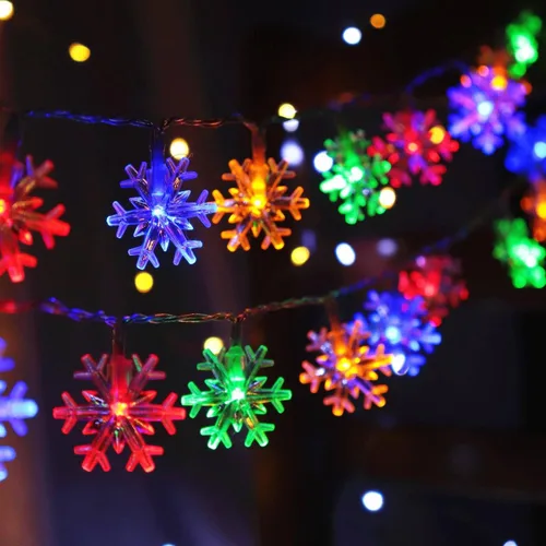 Vista 9 de Luces de Navidad, 20 pies, tira de 40 luces led con forma de copo de nieve, azules, funciona con pilas, guirnalda de luces para dormitorio, patio