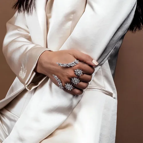 Vista 6 de Anillo único con diseño de hoja de circonita cúbica múltiple, anillo de dedo múltiple de plata, anillo de palma de mano, pulsera de joyería