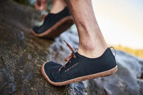 Vista 8 de Astral Zapatos Loyak para Hombre - Descalzos, de Secado Rápido, Zapatillas Minimalistas para Uso Casual, Deportes Acuáticos, Viajes y Senderismo