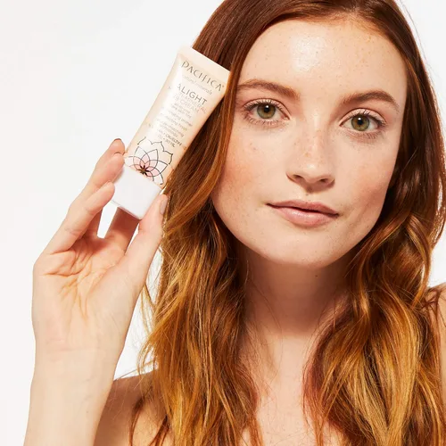 Vista 5 de Pacifica Alight Multi-Mineral BB Cream Medium – Hidratante con tinte y base de cobertura & imprimador, cobertura de base natural transparente, 34