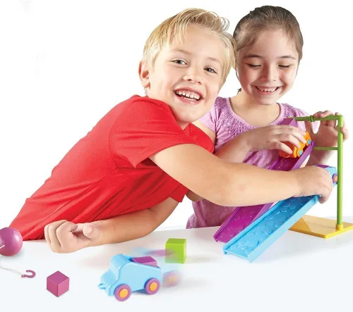 Vista 5 de Juego de actividades de Learning Resources STEM Fuerza y Movimiento, 20 piezas