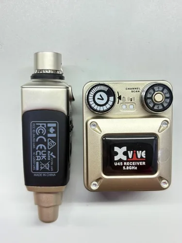 Vista 7 de Sistema de monitorización intrauditivo inalámbrico Xvive U45 con transmisor y receptor de 5.8GHz