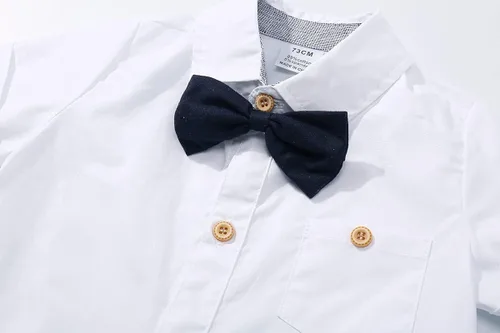 Vista 4 de Conjunto de traje para pequeño bebé caballero, camiseta de manga corta para bebe+babero+pantalones+corbata de moño+ overol.