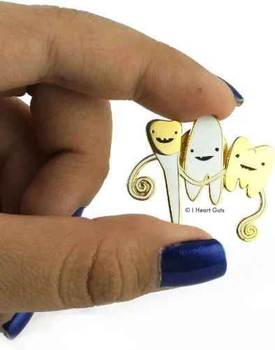 Vista 3 de Pin de solapa de dientes - Flossin' Ain't Just For Gangstas by I Heart Guts, Aluminio
