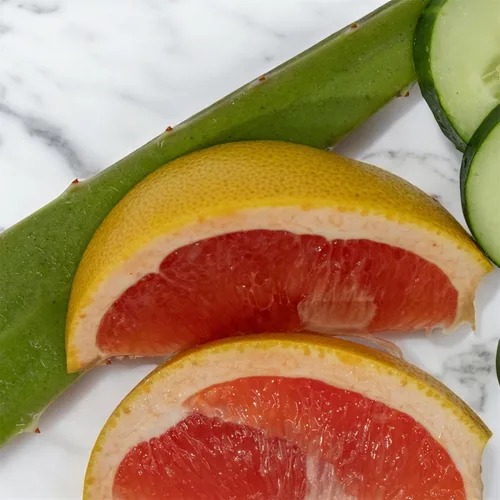 Vista 3 de Ryan Scott Champú limpiador sin sulfato con acondicionador hecho con aloe y aceites naturales. Fragancia de aloe, pepino y pomelo, 8.5 onzas líquidas