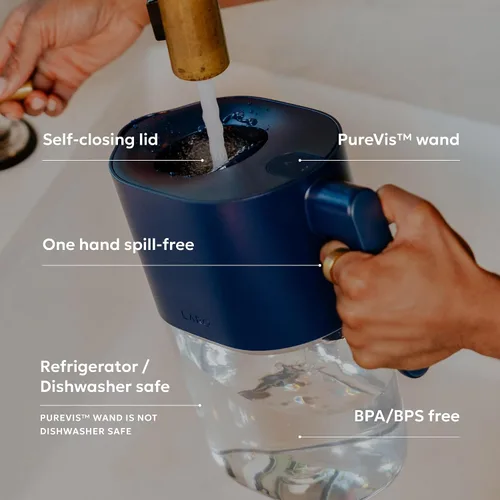 Vista 3 de LARQ PureVis - Jarra de agua 3 en 1, purificador, filtro y seguimiento, jarra purificadora de agua de 8 tazas con filtro avanzado para agua limpia