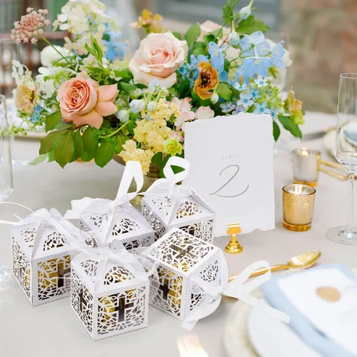 Vista 3 de Juego de 50 cajas de regalo con corte láser para bodas y fiestas con lazo