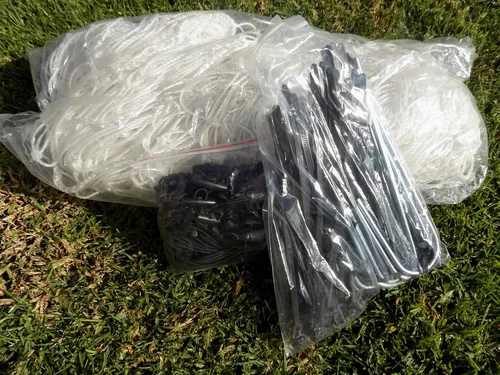 Vista 6 de Portería de fútbol de tamaño reglamentario de 24 x 8 pies con red de HDPE resistente a la intemperie. Acero galvanizado recubierto de polvo negro