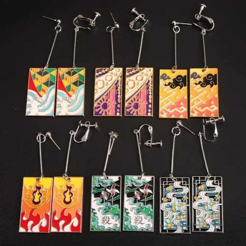 Vista 5 de Kimetsu no Yaiba Tanjiro - Aretes de anime Hanafuda - Regalos de cosplay para hombres, mujeres y niñas niños, Zinc, No es una piedra preciosa