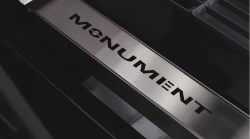 Vista 8 de Monument Grills 98457 Caja de humo de acero inoxidable para modelos de parrilla Denali 405, Denali 425, Denali 605, 24633, 24367, 35633, 41847NG