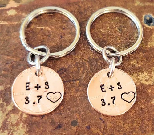 Vista 7 de Tucker's Trinkets And Treasures Personalized Anniversary Year Penny Key Chain, Anniversary Date, Name, Initials, Personalized