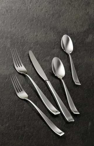 Vista 22 de Oneida Moda Champagne Satin 20-Piece Silverware Set for 4, Flatware