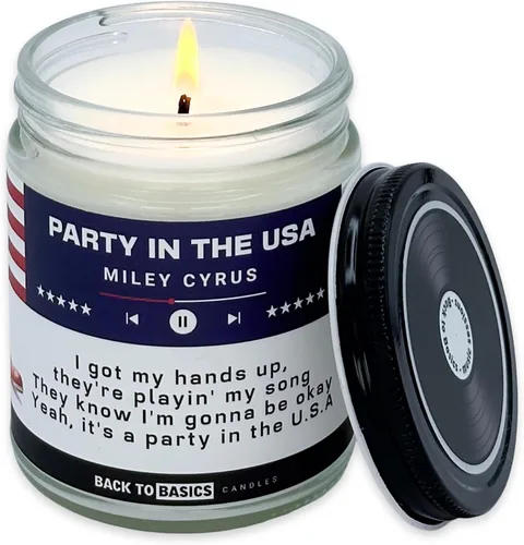 Vista 29 de Velas Back to Basics Todo lo que quiero para Navidad - Vela perfumada de 9oz de cera de soya con aroma a árbol de Navidad para decoración