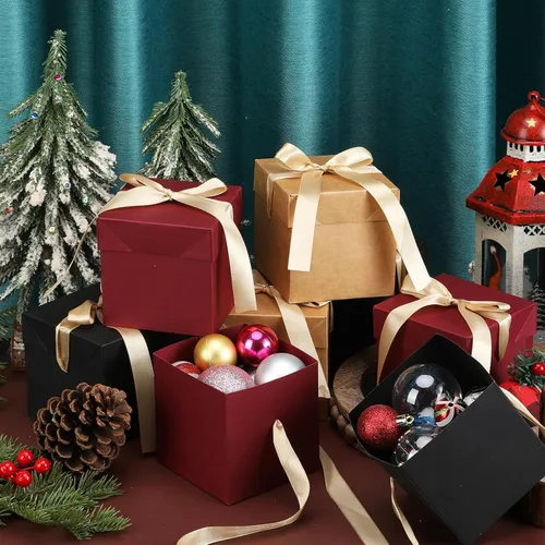 Vista 4 de Zhanmai 30 cajas de regalo pequeñas con tapas, cajas de regalo de Navidad cuadradas de 4 pulgadas con cinta dorada, embalaje, cajas de favor