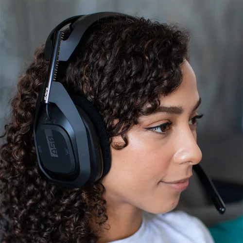 Vista 2 de ASTRO Gaming A50 Wireless Headset Base Station Gen 4 - Compatible With PS5 PS4 PC Mac - BlackSilver