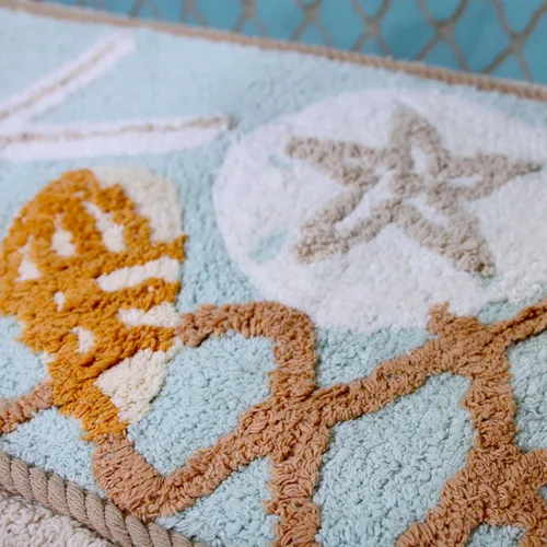 Vista 2 de Avanti Linens - Alfombra de baño, suave y absorbente, accesorios de baño inspirados en la playa (colección Seaglass, 20 x 30 pulgadas)