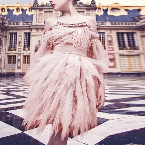 Vista 4 de Disfraz de princesa de cisne para niñas y niños, vestido de bailarina de plumas, con flecos de tul, vestido de fiesta de graduación, vestido