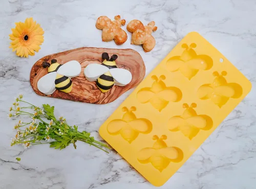 Vista 3 de Handstand Kitchen Spring Fling Busy Bee - Juego de 3 piezas para hornear con recetas Dishwasher Safe, Family Activity, Sturdy for Everyday Use