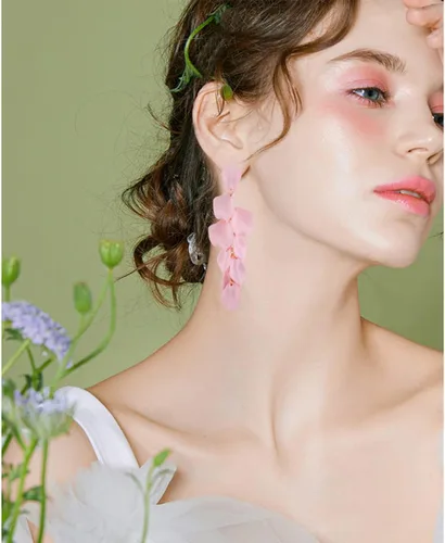 Vista 3 de Pendientes colgantes de pétalos acrílicos largos de flor de rosa para mujeres y niñas, aretes de moda bohemios para regalo de fiesta, Zinc, No es