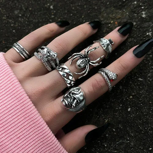 Vista 2 de KISS WIFE Vintage Silver Goth Punk Rings Set for Men Women Girls Cool Gothic Ring Pack Chunky Stackable Knuckle Finger Rings Bulk Adjustable Open