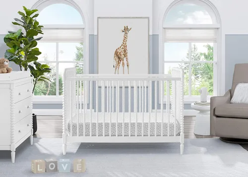 Vista 3 de Delta Children Cuna convertible 4 en 1 Saint - Certificado Greenguard Gold, Bianca White Bianca Blanco