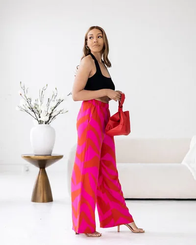 Vista 5 de The Drop Pantalón con estampado de cebra rosarojo para mujer de victoriouslogan