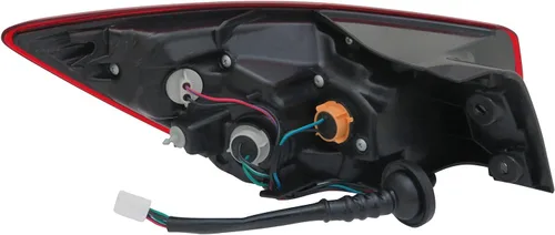 Vista 2 de TYC 11-6859-00-1 Lámpara trasera derecha de repuesto compatible con Mazda CX-3