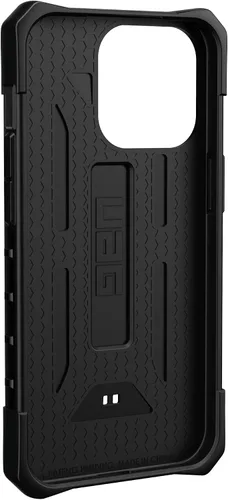 Vista 5 de URBAN ARMOR GEAR UAG - Funda protectora diseñada para iPhone 13 Pro, color negro, resistente, ligera, delgada, a prueba de golpes, Pathfinder