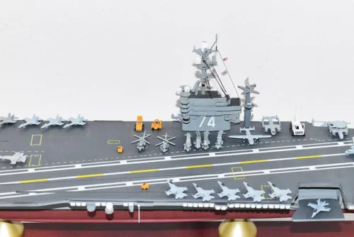 Vista 3 de USS John C Stennis CVN-74 Nimitz Class Carrier Modelo, azul marino, caoba, 24 pulgadas, Clase Nimitz