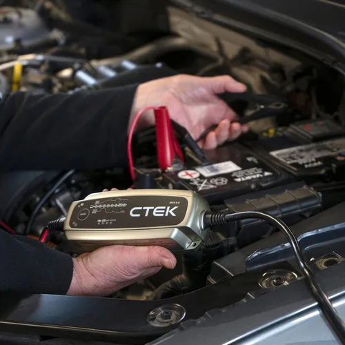 Vista 7 de CTEK - 40-206 MXS 5.0 - Cargador y mantenedor de batería completamente automático de 4.3 amperios 12V