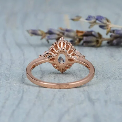 Vista 6 de Anillo de compromiso chapado en oro rosa de 18 quilates con piedra lunar y arcoíris, para mujer, anillo de compromiso con diamantes de imitación