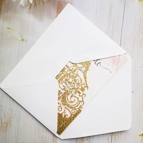Vista 5 de 50 tarjetas de invitaciones de boda doradas cortadas con láser para cumpleaños, dulces 15 quinceañeras, invitaciones de fiesta de quinceañera, boda