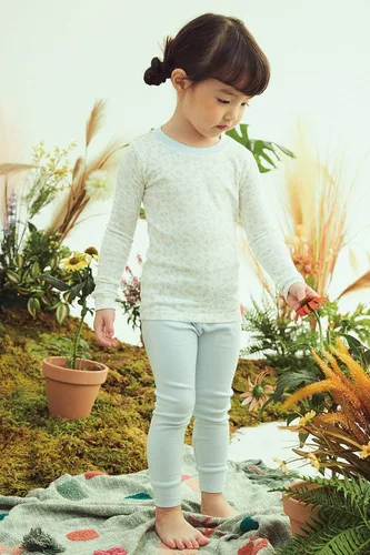 Vista 4 de moimoln Pijama de algodón suave para bebés y niñas, con carácter modal de manga larga, ajuste ceñido, 19.7 ft-5T