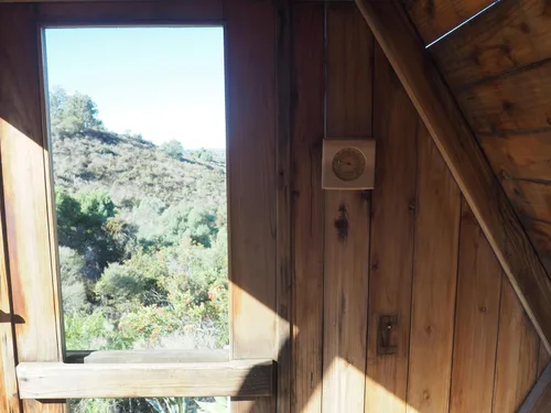 Vista 5 de HSE - Termómetro mecánico de cedro para sauna con diseño minimalista y esferas de vidrio