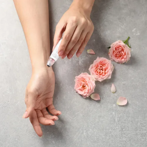 Vista 8 de Perfume de rosa búlgara roll-on con aceite de rosa natural, sin alcohol, fragancia aromática natural, perfume unisex, perfecto para todos, 0.3 fl oz