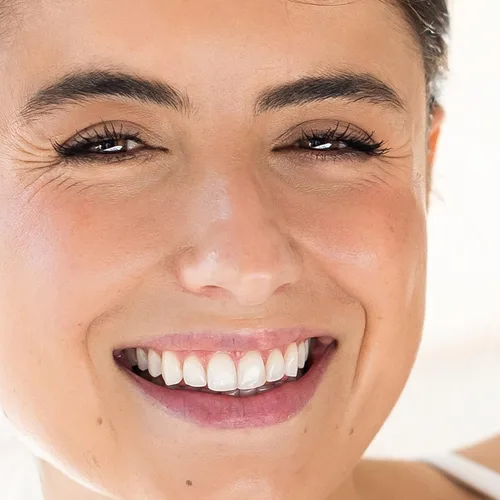 Vista 7 de Alpha Paquete de cuidado de la piel, fórmula refrescante antienvejecimiento de 6 onzas y hidratante facial esencial con ácido hialurónico de 2