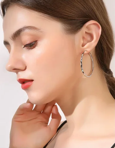 Vista 4 de Aretes de aro de plata de ley para mujer, 3 pares de arracadas grandes de plata chapada en oro blanco de 14 quilates, hipoalergénicos, ligeros