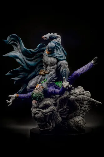 Vista 2 de Batman vs Joker Sculpt Master SeriesSculpt Master Series