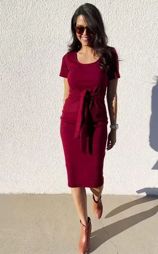 Vista 4 de PRETTYGARDEN Vestido casual de manga corta con cuello redondo y abertura acanalada para mujer, color liso, cintura con lazo y ajuste ajustado