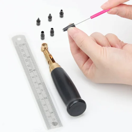 Vista 4 de Boyistar - Perforador de tornillo japonés, con mango de madera, herramienta ajustable de cuero para cinturones, correa de reloj, bolsos con 6
