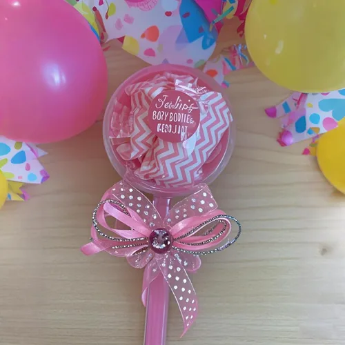 Vista 3 de 24 piezas rellenables de sonajero para bebé, color rosa con oso decorativo y cinta