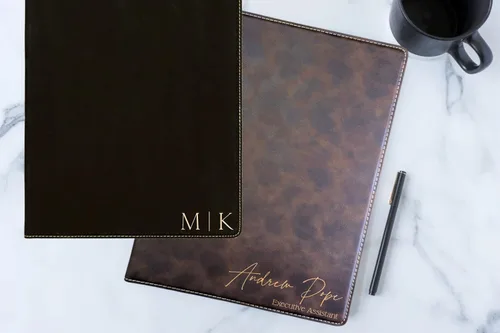 Vista 7 de Padfolio personalizado. Regalos profesionales de negocios. Padfolio personalizado. Carpeta organizadora de cartera de negocios corporativos. Soporte
