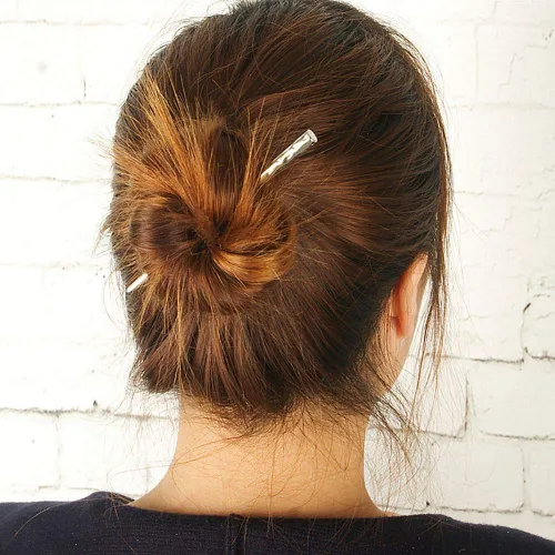 Vista 6 de RAYNAG Paquete de 4 palillos de metal para el cabello, palillos de pelo para niñas y mujeres, alfileres de aleación, dorado y plateado
