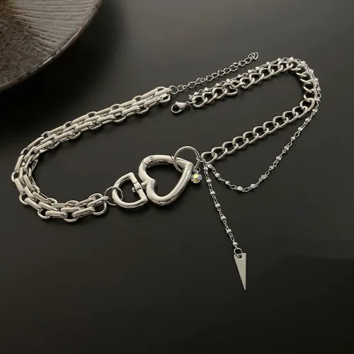 Vista 5 de Kercisbeauty Gargantilla de cadena gruesa con cierre de corazón plateado para mujeres y niñas, joyería punk