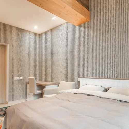 Vista 9 de Art3dwallpanels Paneles de pared 3D con textura de cemento, paquete de 4 paneles de pared triangulares de poliuretano con diseño de prisma