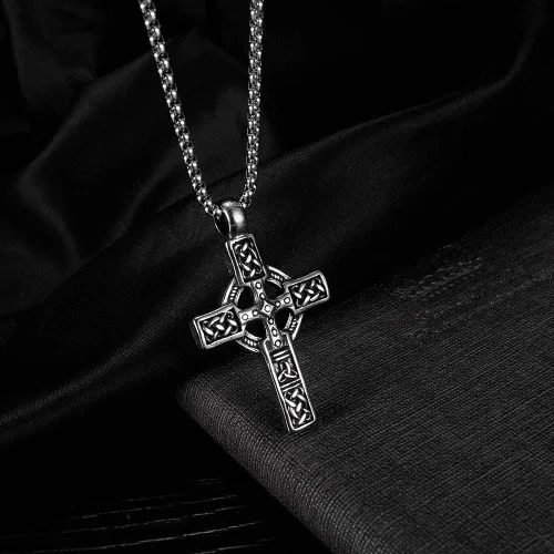 Vista 4 de Collar de cruz para hombre, collar de cruz celta de 23 pulgadas, también adecuado para hombres y mujeres, colgante de cruz religiosa, combinación