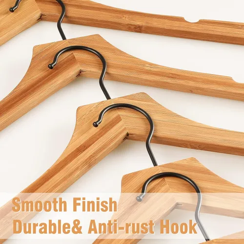 Vista 4 de TOPIA HANGER Perchas de madera de bambú, perchas con gancho negro giratorio y nothces de corte liso, juego de 12 perchas de madera duraderas