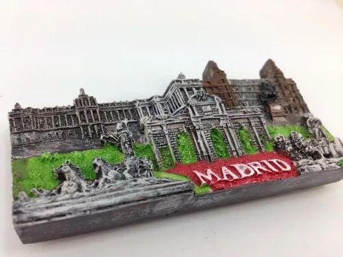 Vista 3 de WitnyStore Pequeños lugares de interés de Madrid España Europa del sur Atracciones turísticas Resina Imán de refrigerador Viajero Recuerdo Regalo